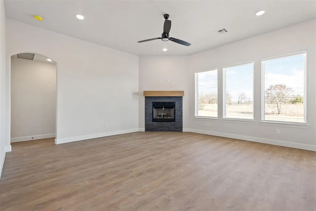 Photo 5 — 12074 Bentley Drive, Guthrie, OK 73044