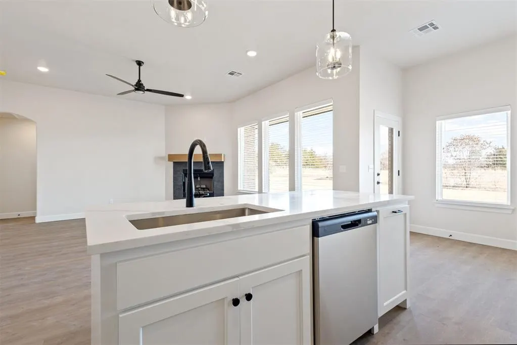 Photo 6 — 12074 Bentley Drive, Guthrie, OK 73044