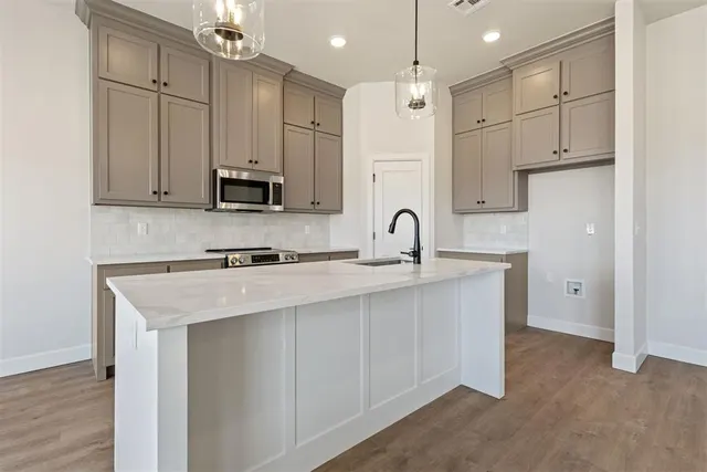 Photo 7 — 12074 Bentley Drive, Guthrie, OK 73044