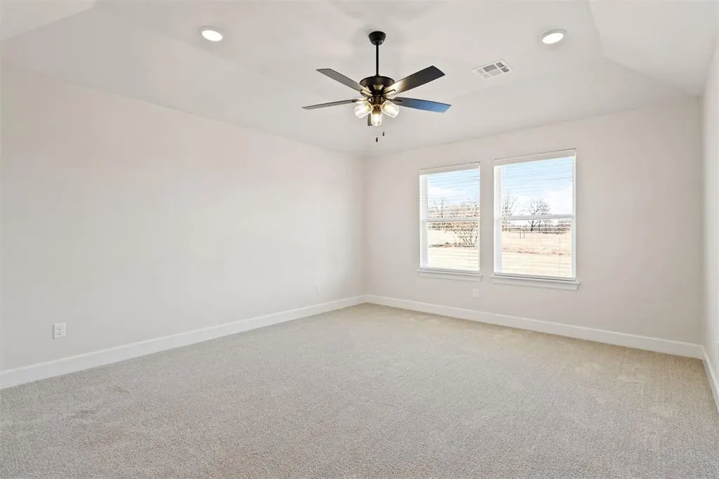 Photo 15 — 12074 Bentley Drive, Guthrie, OK 73044