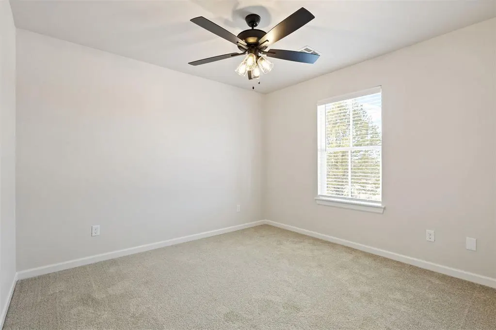 Photo 20 — 12074 Bentley Drive, Guthrie, OK 73044