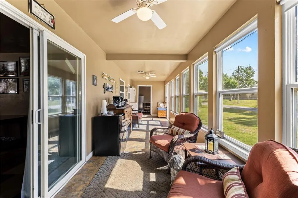 Photo 11 — 122 Meadowlark Lane, Fort Cobb, OK 73038