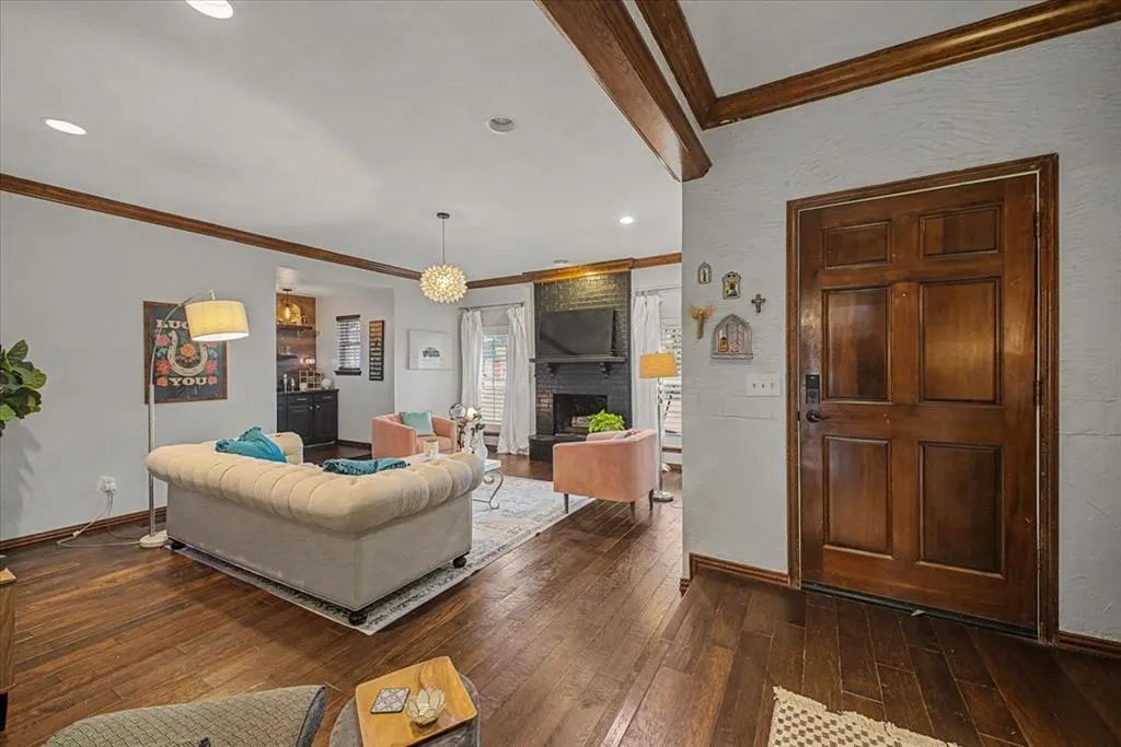 Photo 7 — 1813 Victoria Drive, Edmond, OK 73003