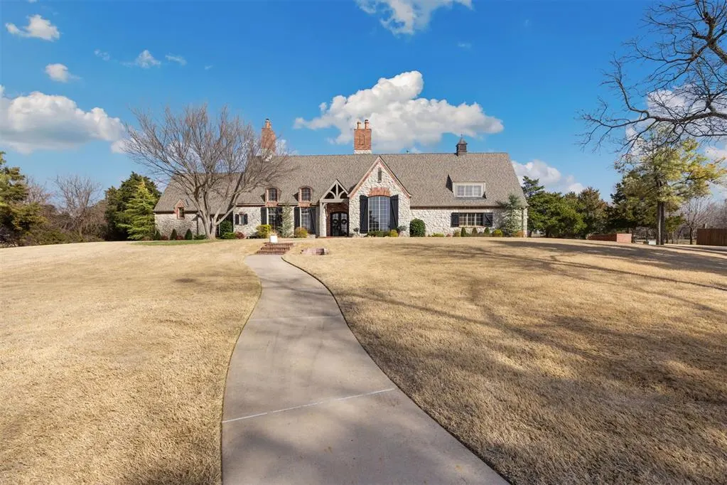 Photo 2 — 10300 S Czech Hall Road, Mustang, OK 73064