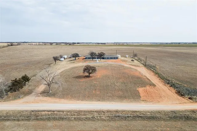 Photo 4 — 29023 County Street 2560, Fort Cobb, OK 73038