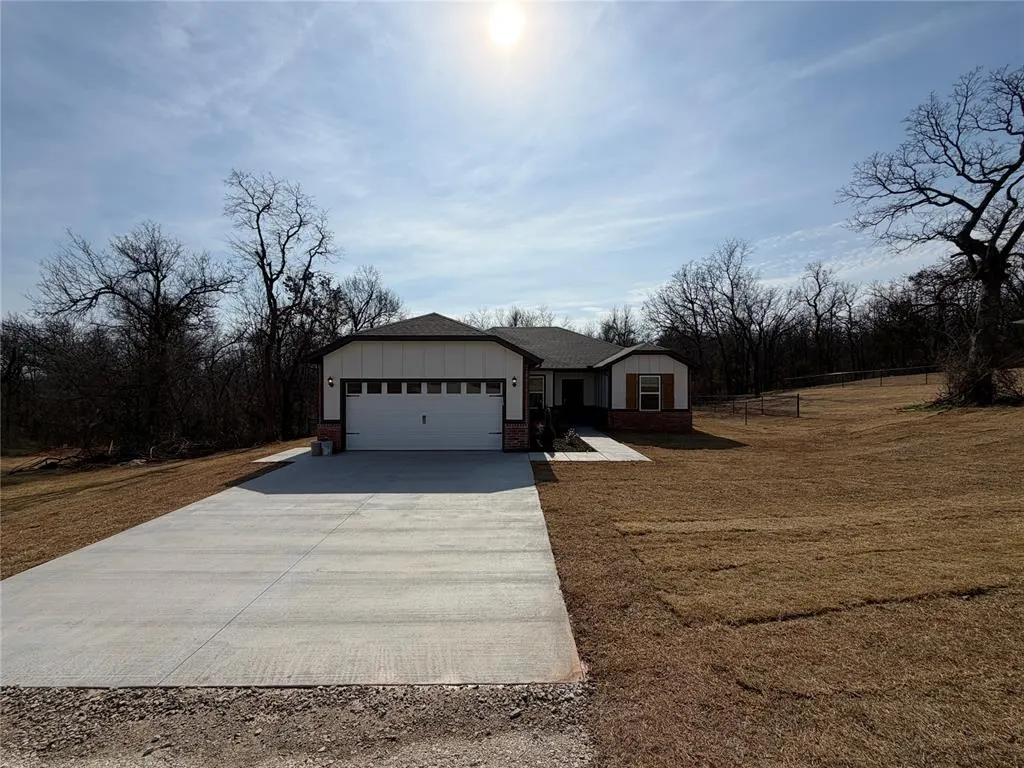 Photo 2 — 17020 Buck Circle, Newalla, OK 74857