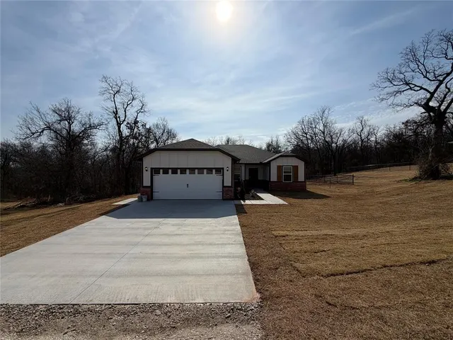 Photo 2 — 17020 Buck Circle, Newalla, OK 74857