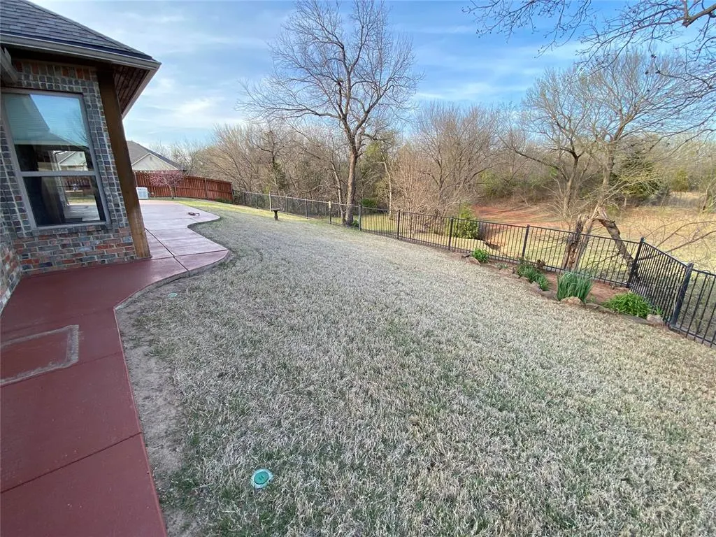 Photo 13 — 305 Treyton Place, Noble, OK 73068