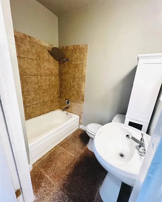 Photo 41 — 2701 NW 16th Street, Oklahoma City, OK 73107