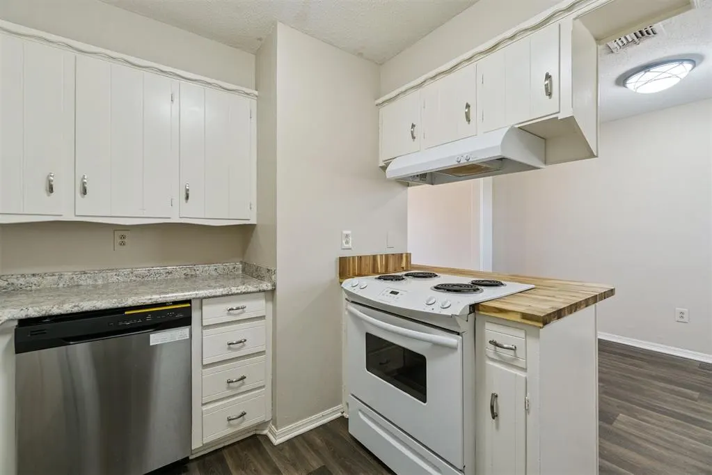 Photo 21 — 2616 Elwood Drive 2614-2616, Edmond, OK 73013