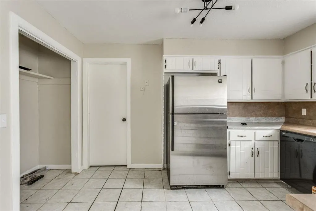 Photo 4 — 6813 N Lancer Lane, Oklahoma City, OK 73132