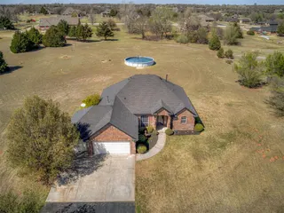 Sold home at 2911 Crane Circle