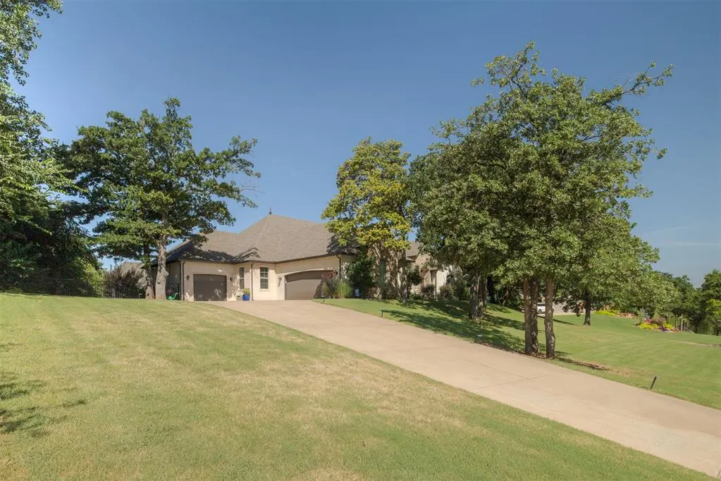 Photo 4 — 14403 Bella Terra Way, Edmond, OK 73034