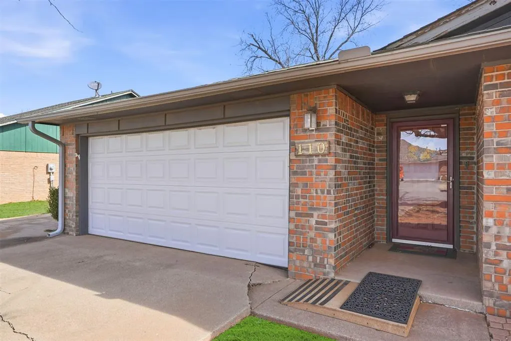Photo 6 — 110 Peggy Drive, Elk City, OK 73644