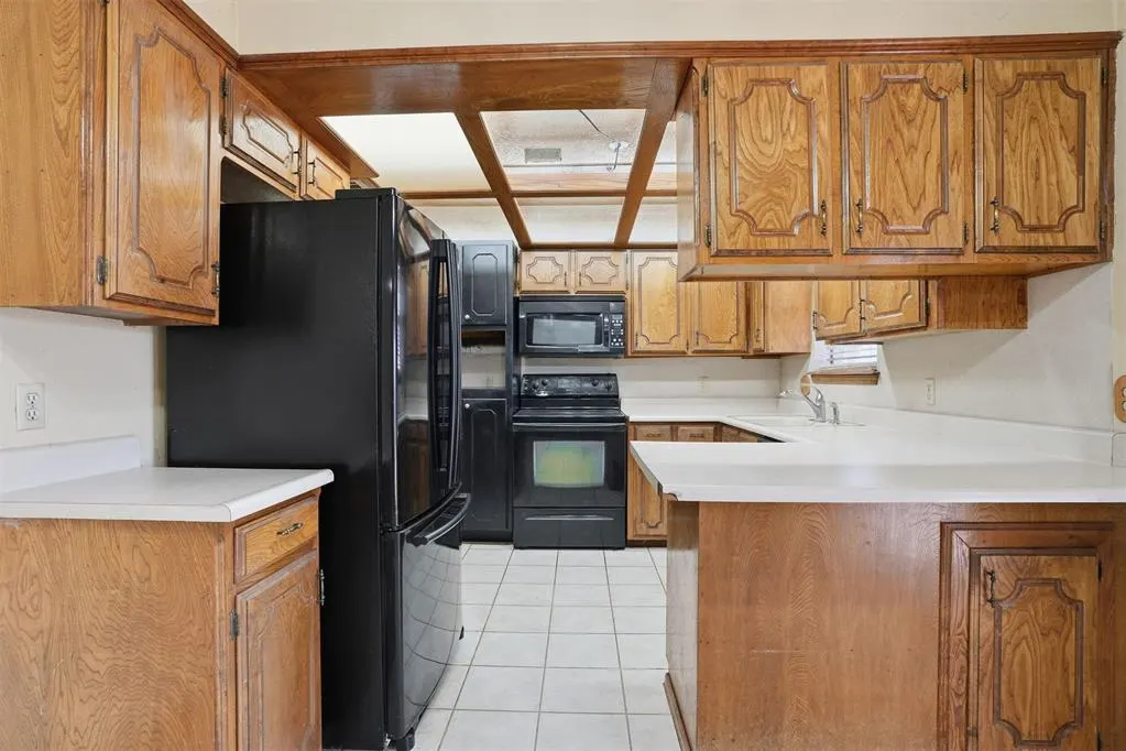 Photo 13 — 110 Peggy Drive, Elk City, OK 73644