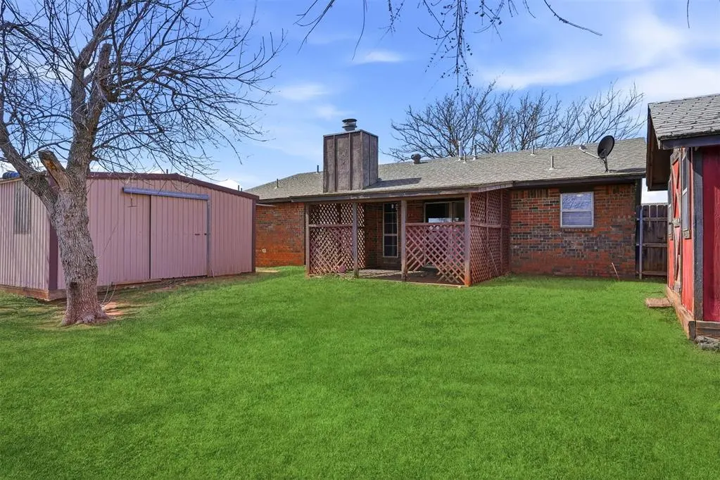 Photo 35 — 110 Peggy Drive, Elk City, OK 73644