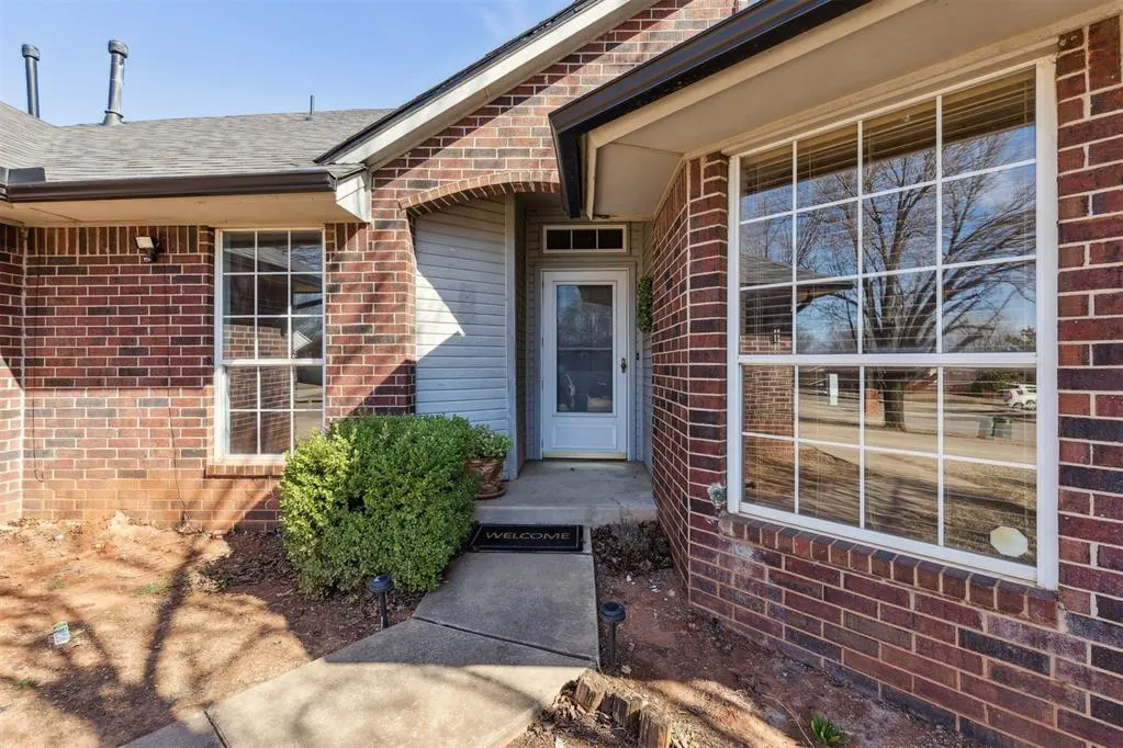 Photo 5 — 600 Fox Hunt Lane, Edmond, OK 73003