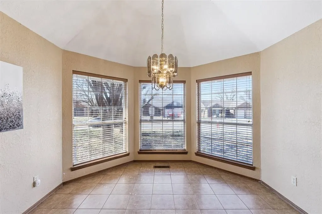 Photo 15 — 600 Fox Hunt Lane, Edmond, OK 73003