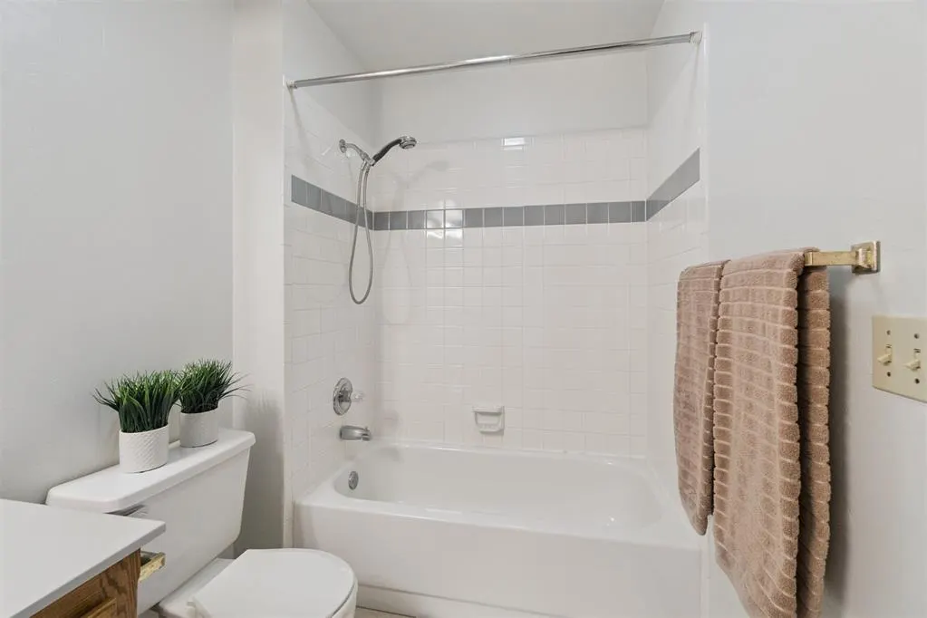 Photo 28 — 600 Fox Hunt Lane, Edmond, OK 73003