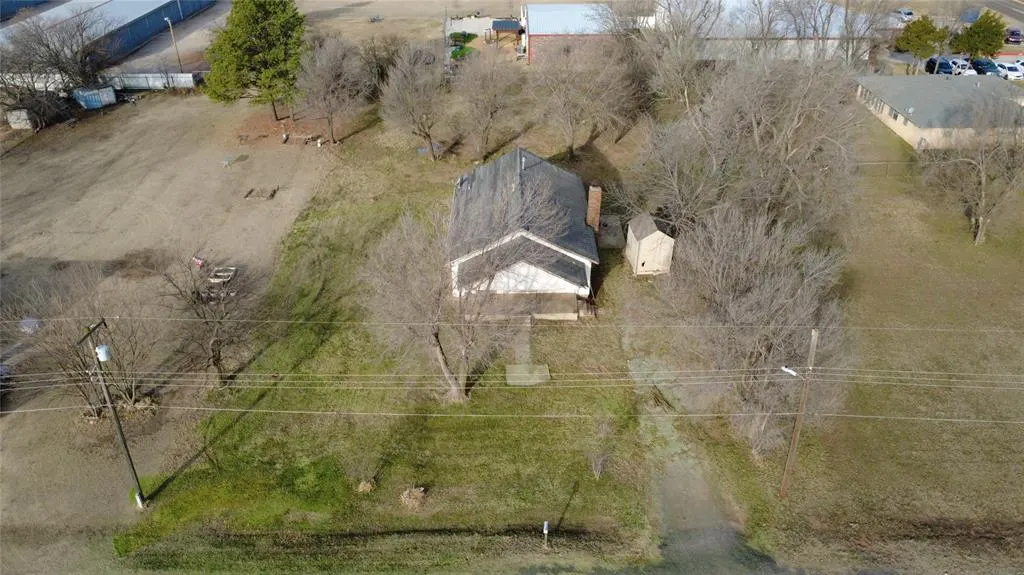 Photo 4 — 2013 Dale Drive, Moore, OK 73160