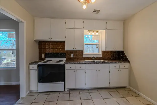 Photo 6 — 31198 Palimino Drive, Tecumseh, OK 74873