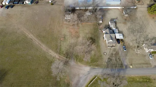 Front exterior — 2025 Dale Drive, Moore, OK 73160