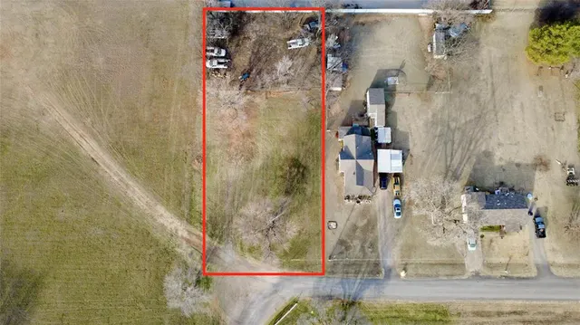 Photo 2 — 2025 Dale Drive, Moore, OK 73160