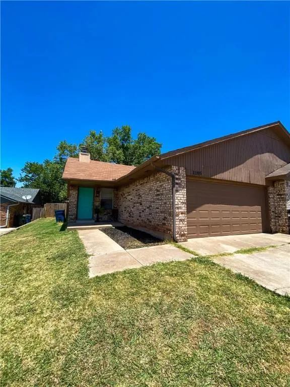 Front exterior — 1105 Parkview Drive, Midwest City, OK 73110