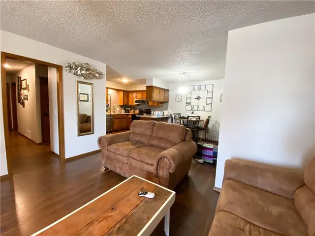 Photo 3 — 1105 Parkview Drive, Midwest City, OK 73110