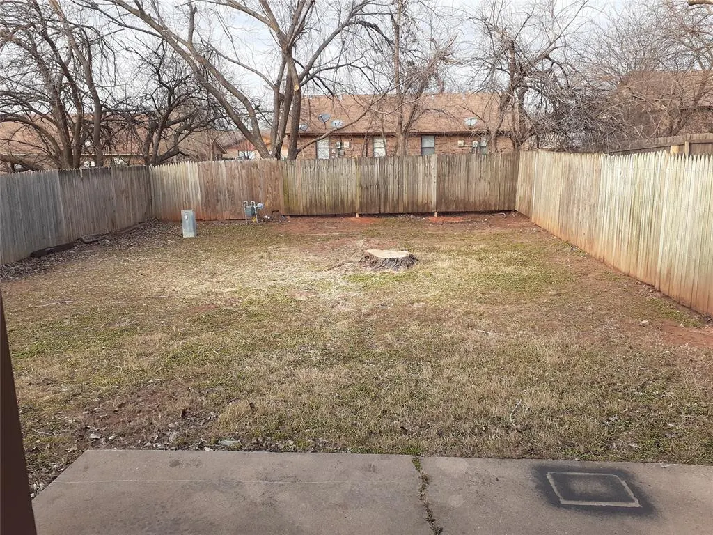 Photo 8 — 1105 Parkview Drive, Midwest City, OK 73110