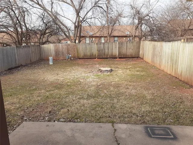 Photo 8 — 1105 Parkview Drive, Midwest City, OK 73110
