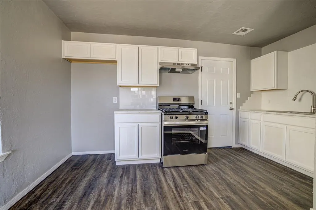 Photo 9 — 3301 SE 21st Street, Del City, OK 73115