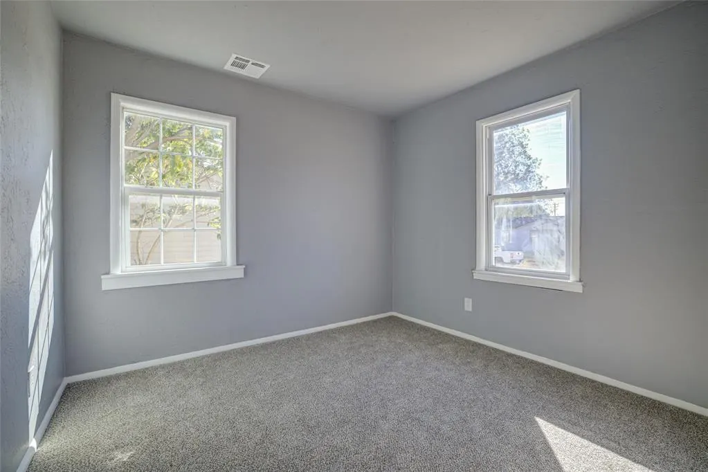 Photo 12 — 3301 SE 21st Street, Del City, OK 73115