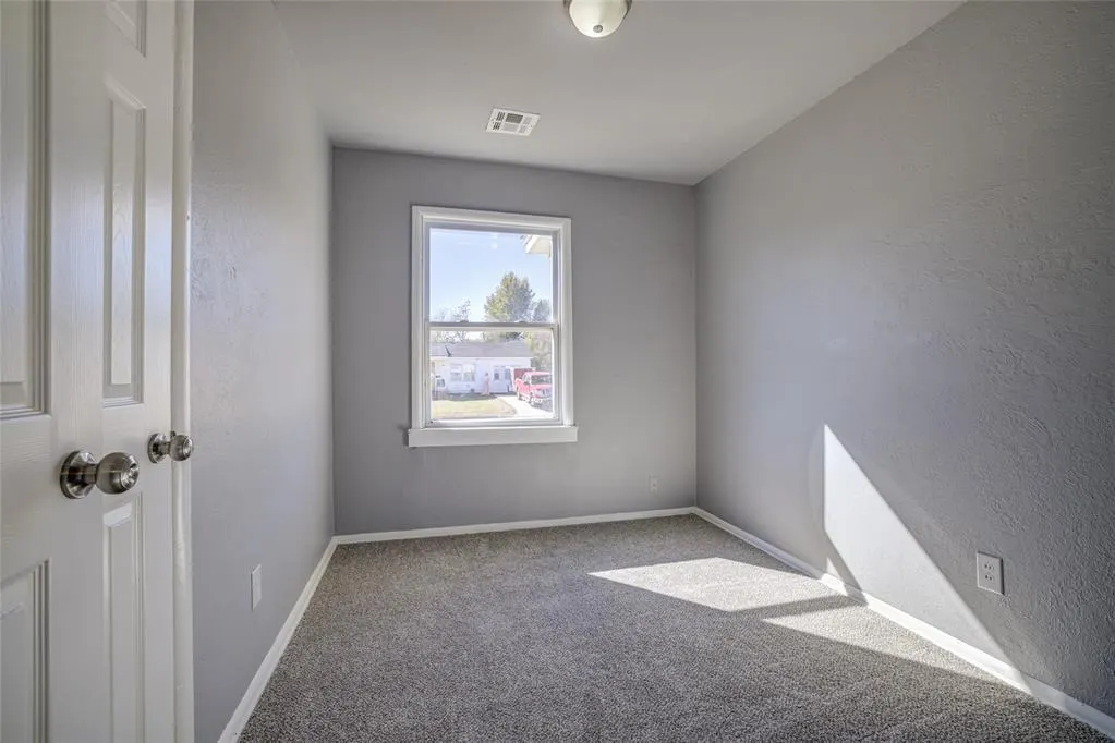 Photo 18 — 3301 SE 21st Street, Del City, OK 73115