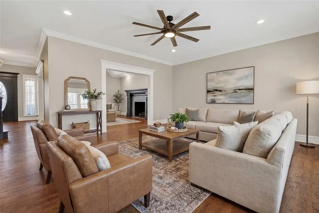 Photo 11 — 203 N Olde Bridge Road, Moore, OK 73160
