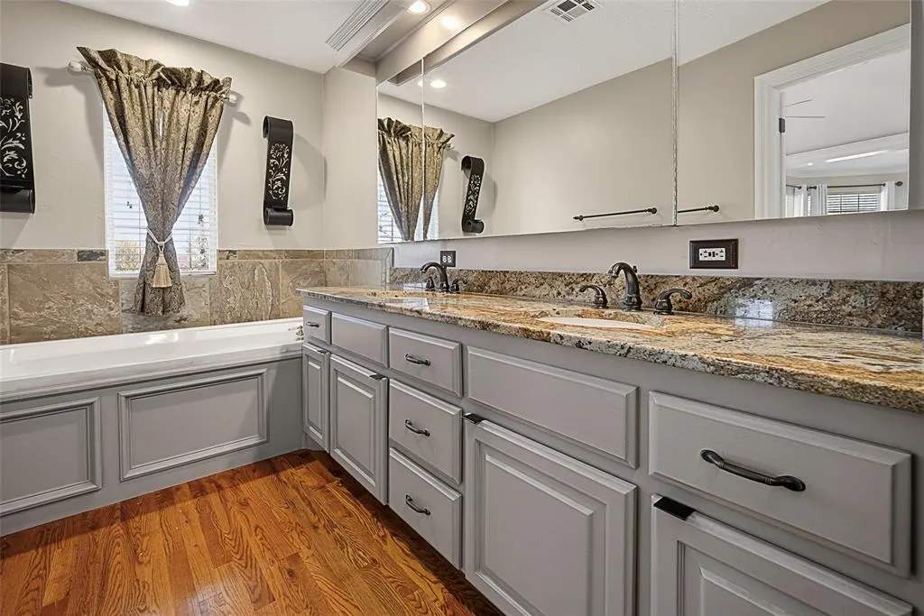 Photo 25 — 203 N Olde Bridge Road, Moore, OK 73160