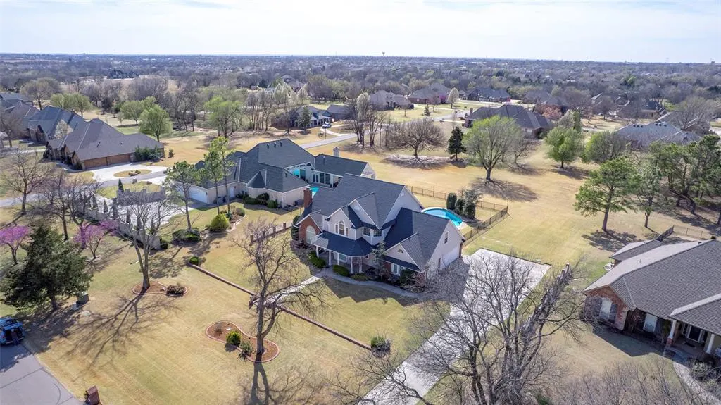 Photo 37 — 203 N Olde Bridge Road, Moore, OK 73160