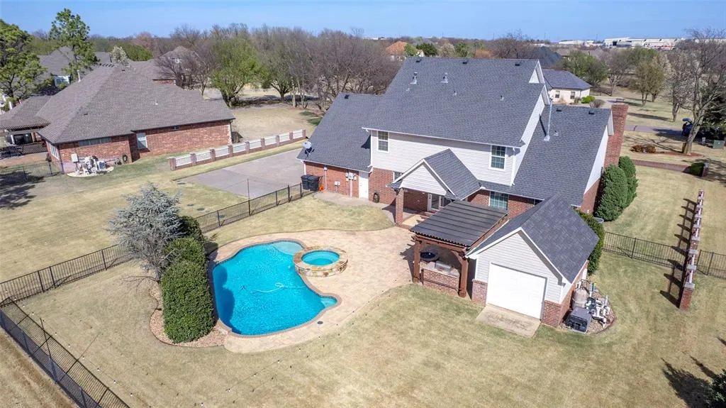 Photo 41 — 203 N Olde Bridge Road, Moore, OK 73160