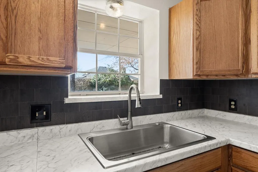 Photo 15 — 2028 Rose Court, Norman, OK 73071