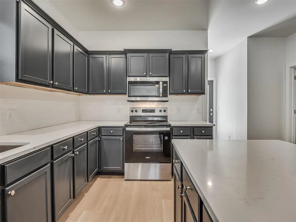 Photo 7 — 904 NW 88th Street, Oklahoma City, OK 73114