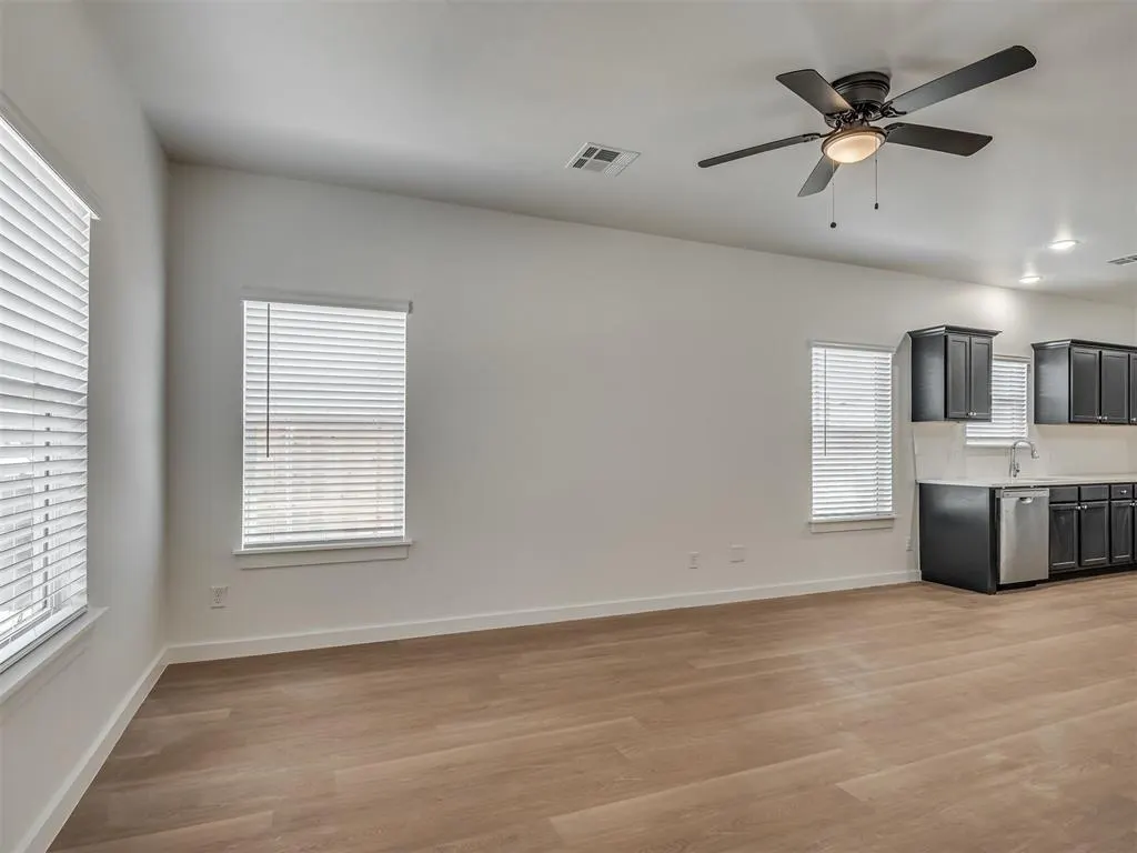 Photo 17 — 904 NW 88th Street, Oklahoma City, OK 73114