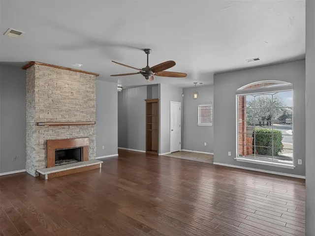 Photo 2 — 5716 NW 127th Street, Oklahoma City, OK 73142