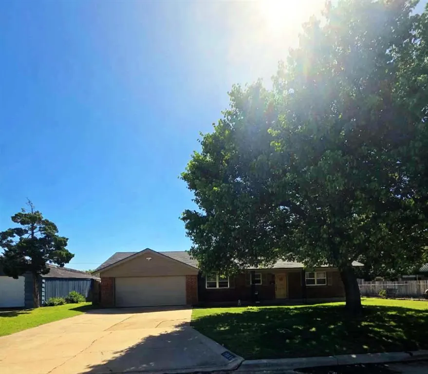 Photo 16 — 2911 NW Templeton Terrace, Lawton, OK 73505