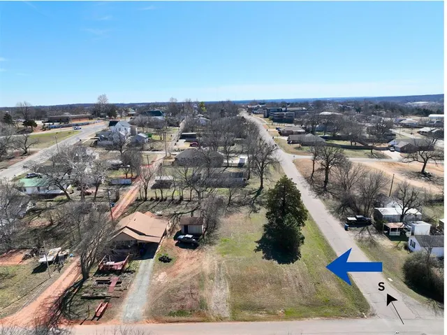 Photo 3 — 115 W 3rd Street, Chandler, OK 74834