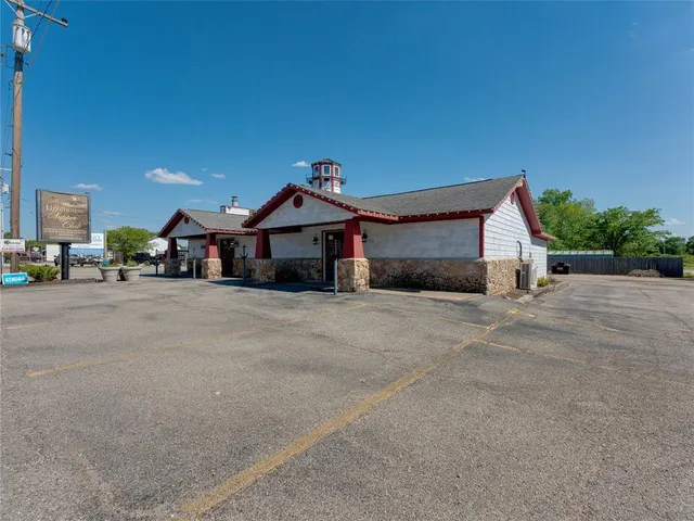 Photo 4 — 111 W Ketchum Avenue, Ketchum, OK 74349