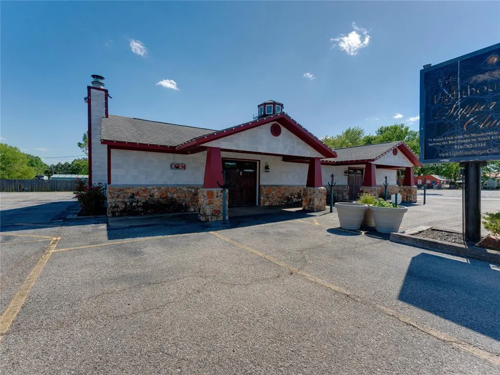 Photo 8 — 111 W Ketchum Avenue, Ketchum, OK 74349