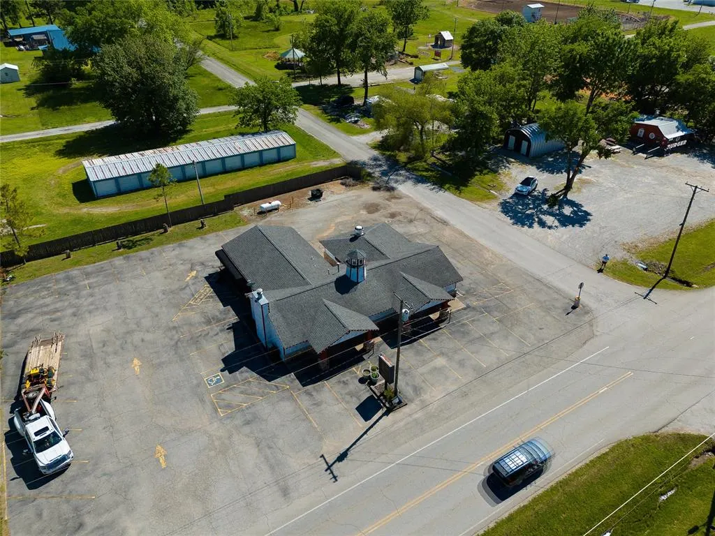 Photo 16 — 111 W Ketchum Avenue, Ketchum, OK 74349