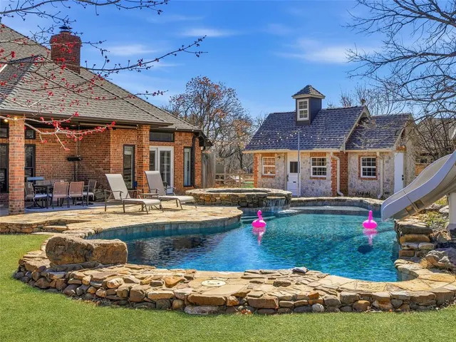 Front exterior — 3913 Shortgrass Circle, Edmond, OK 73003