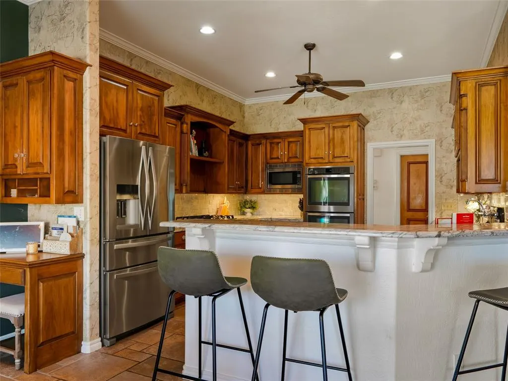 Photo 11 — 3913 Shortgrass Circle, Edmond, OK 73003