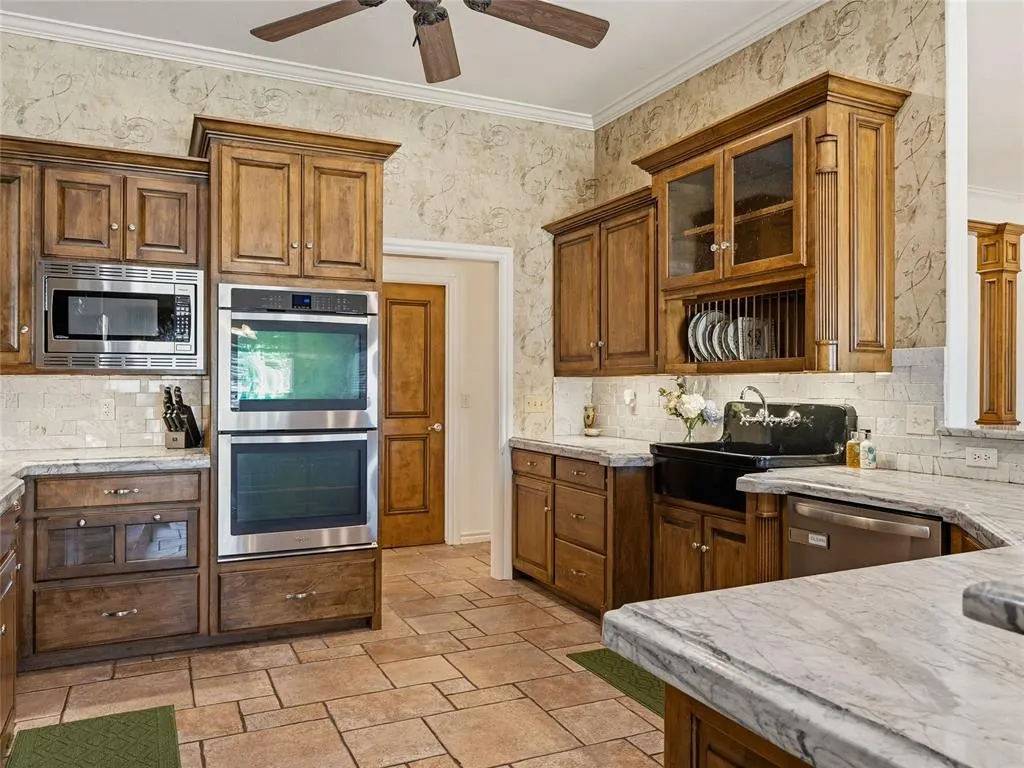 Photo 12 — 3913 Shortgrass Circle, Edmond, OK 73003